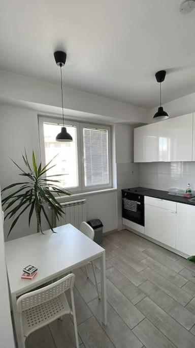 New Modern Rooftop Apartment-Free Private Parking Skopje Exterior foto